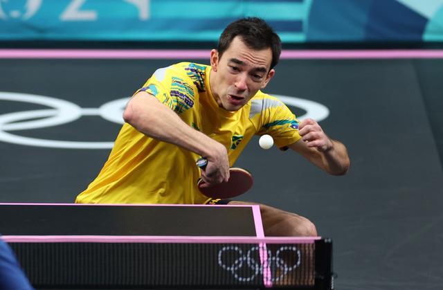 一位是年仅 一位是年仅