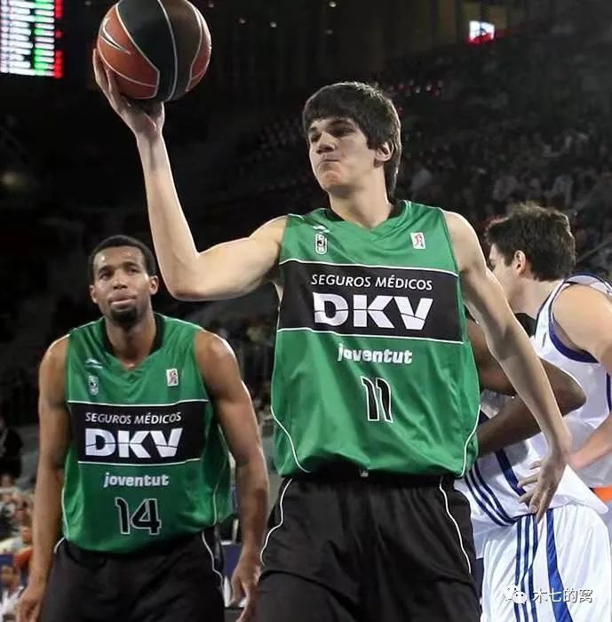 他懂得结合 他懂得结合